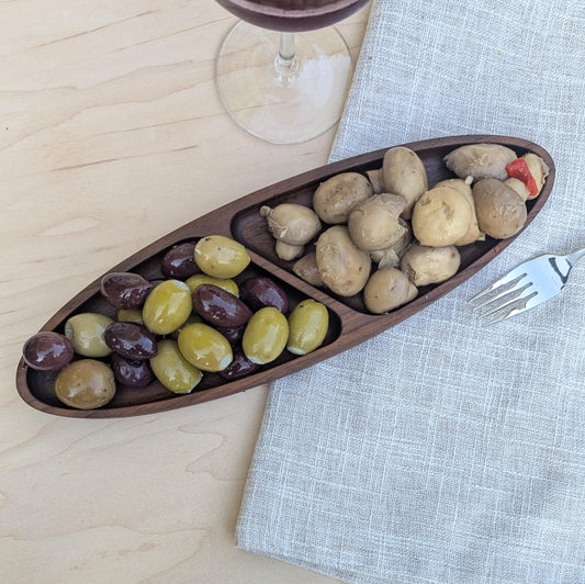 Walnut Olive Tray – Handcrafted Wooden Appetizer Dish for Olives, Nuts, Pickles & Tapas – Food-Safe Walnut Snack Tray