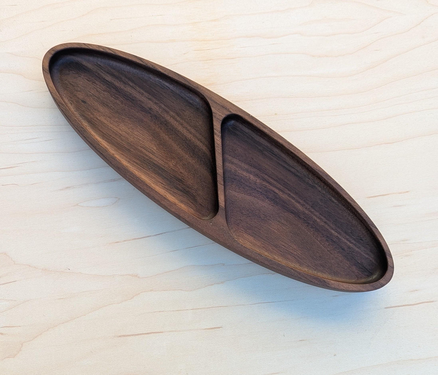 Walnut Olive Tray – Handcrafted Wooden Appetizer Dish for Olives, Nuts, Pickles & Tapas – Food-Safe Walnut Snack Tray