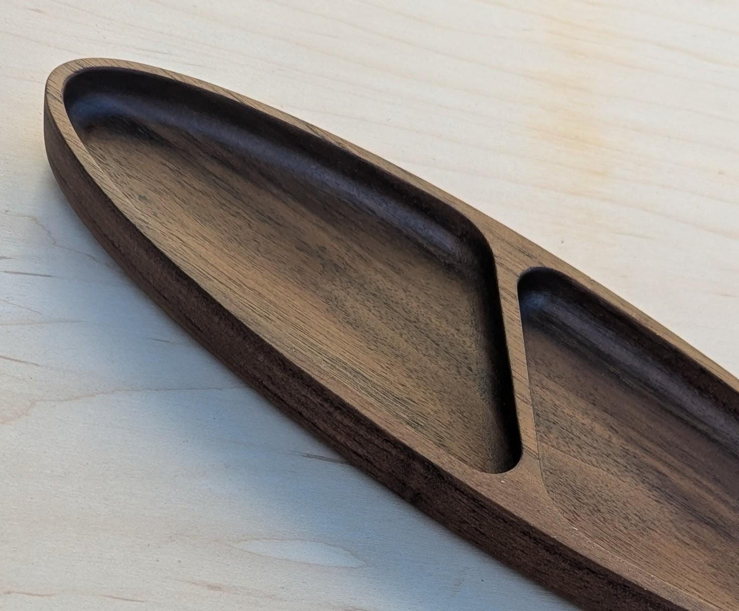 Walnut Olive Tray – Handcrafted Wooden Appetizer Dish for Olives, Nuts, Pickles & Tapas – Food-Safe Walnut Snack Tray